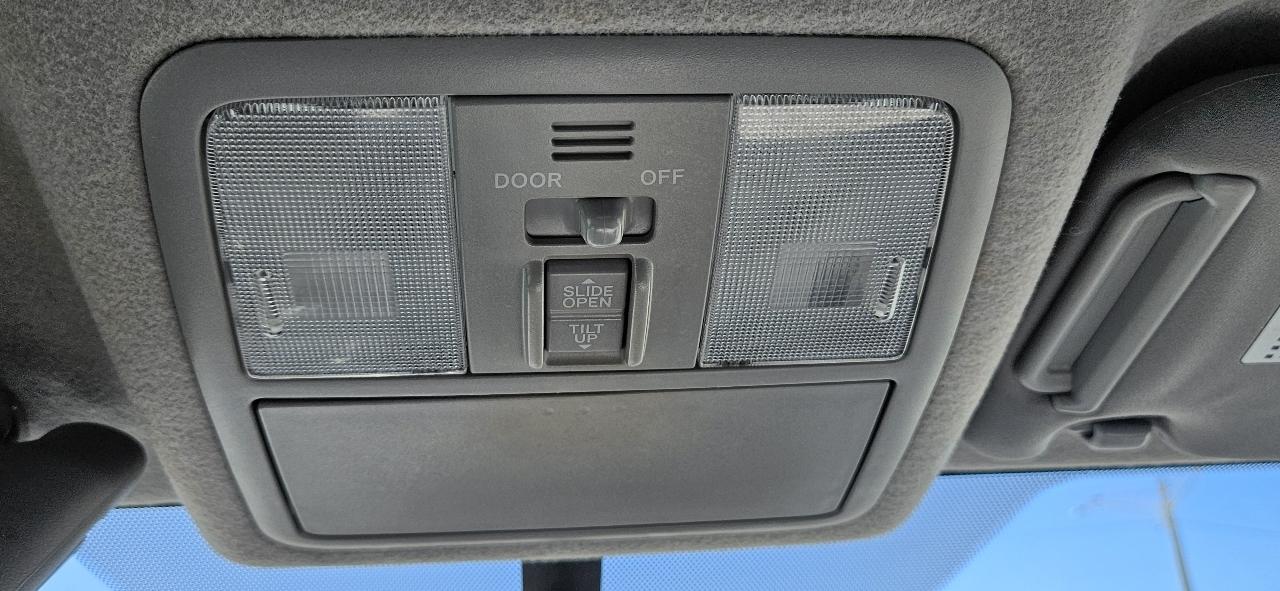 Toyota RAV4 FWD 4dr 4-cyl 4-Spd AT (Natl) 2011