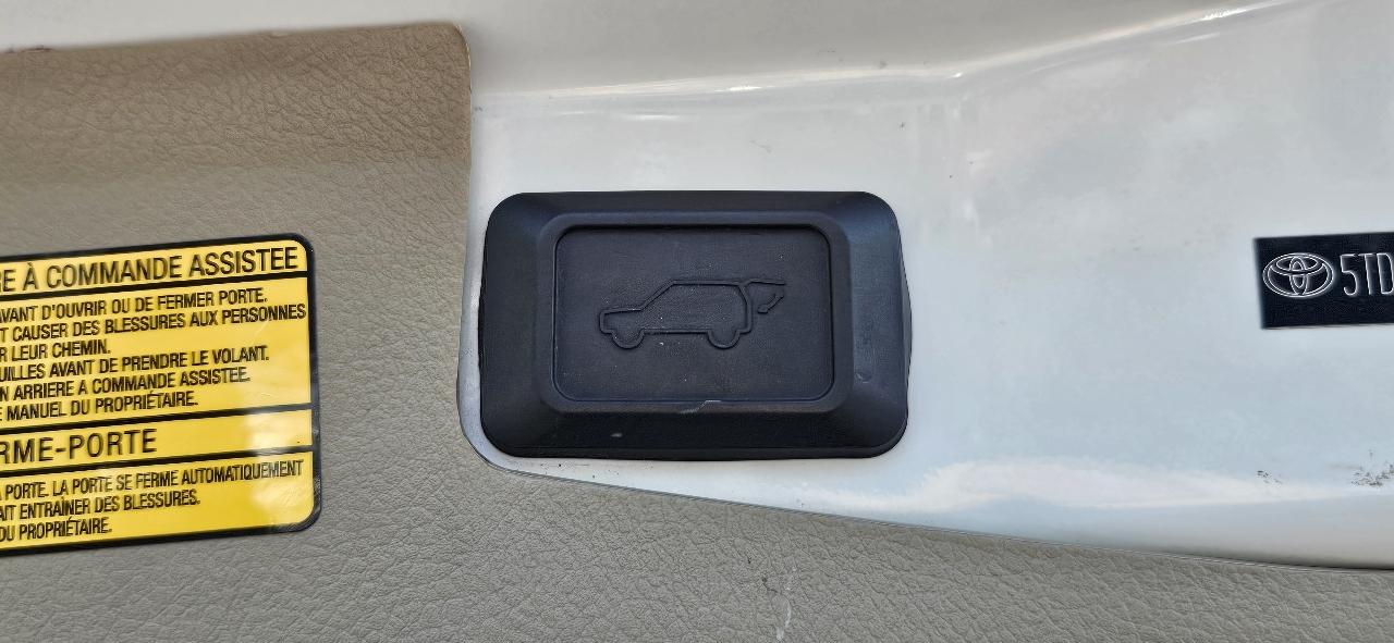 Toyota Highlander 4WD 4dr V6 Limited (Natl) 2013