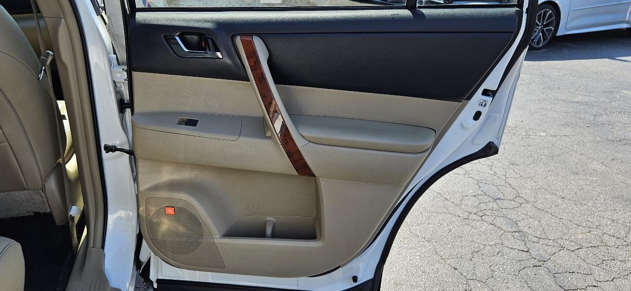 Toyota Highlander 4WD 4dr V6 Limited (Natl) 2013