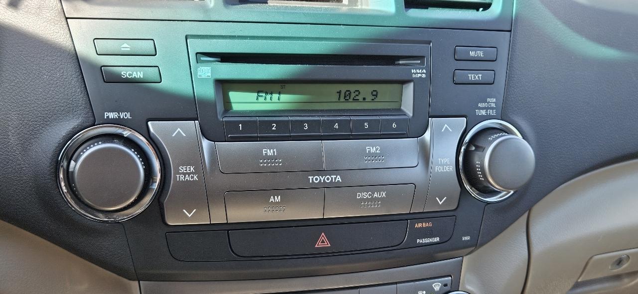 Toyota Highlander FWD 4dr Base (Natl) 2008