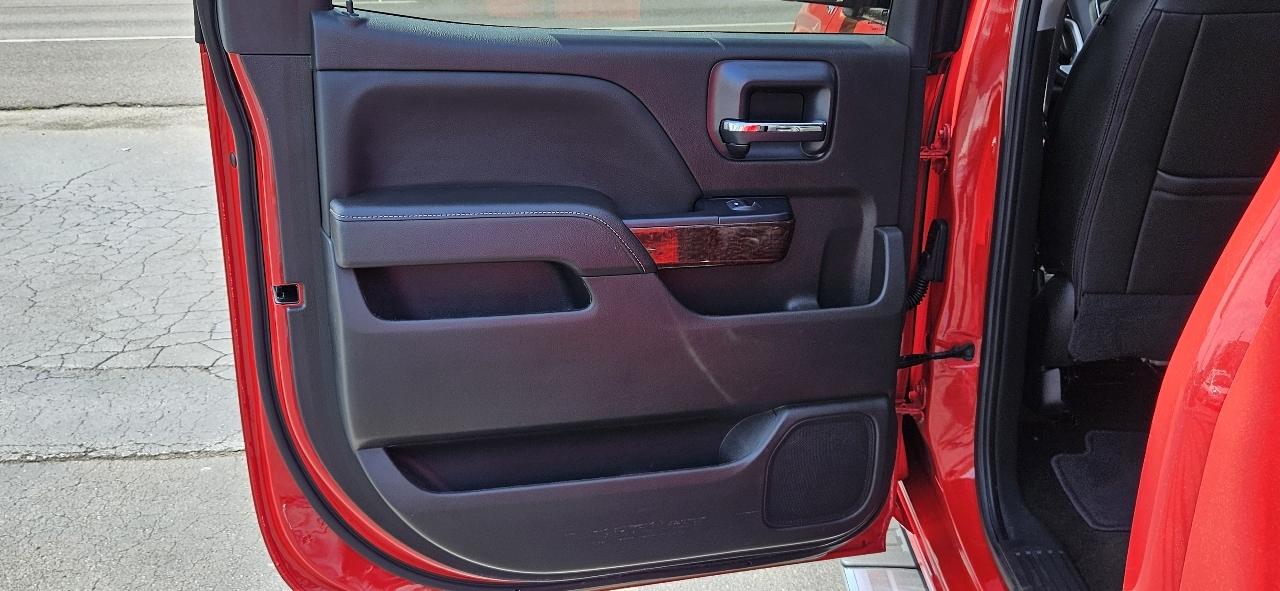 GMC Sierra 1500 4WD Crew Cab 143.5" SLT 2017