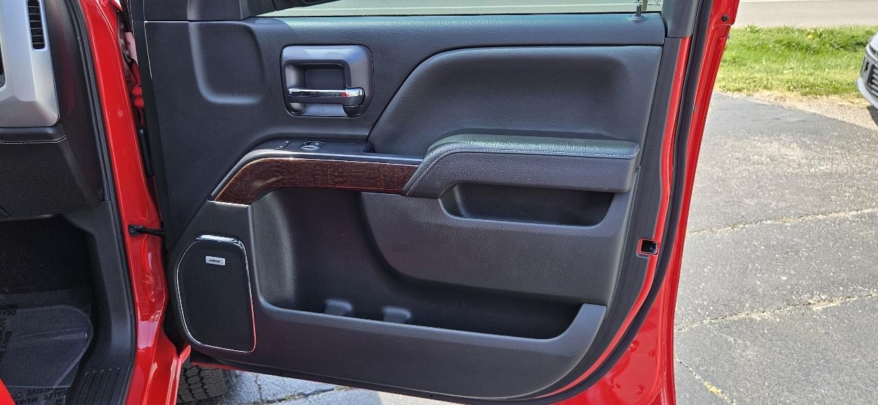 GMC Sierra 1500 4WD Crew Cab 143.5" SLT 2017