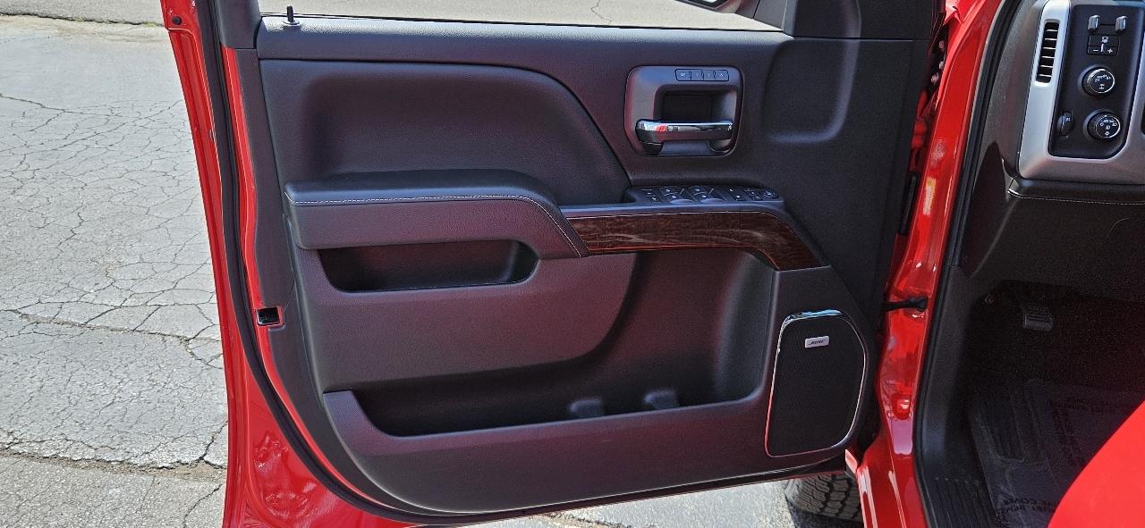 GMC Sierra 1500 4WD Crew Cab 143.5" SLT 2017