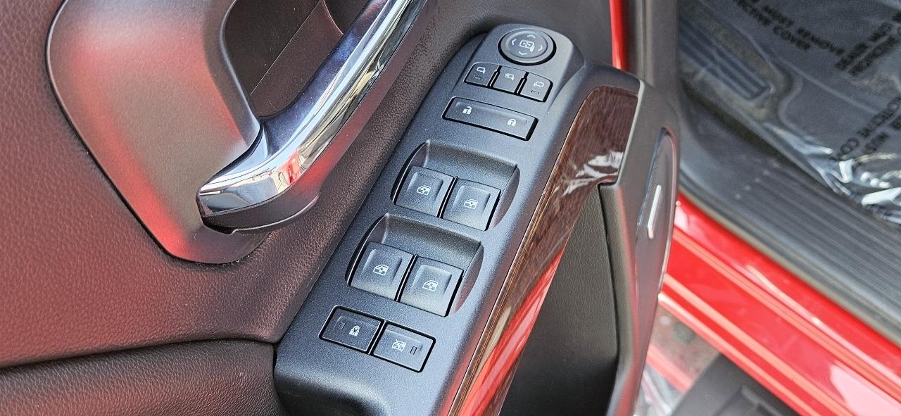 GMC Sierra 1500 4WD Crew Cab 143.5" SLT 2017