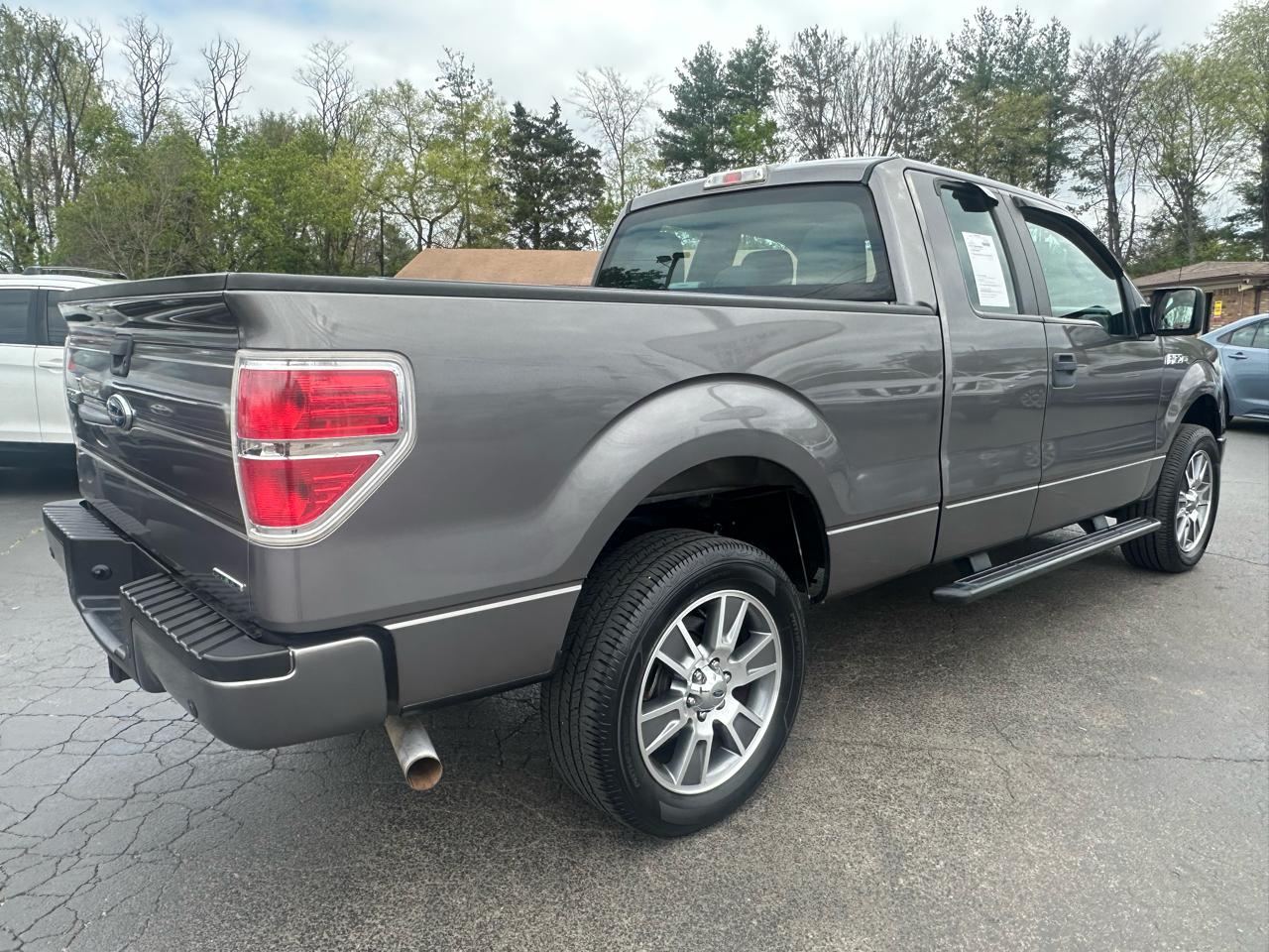 Ford F-150 4WD SuperCab 145" STX 2014