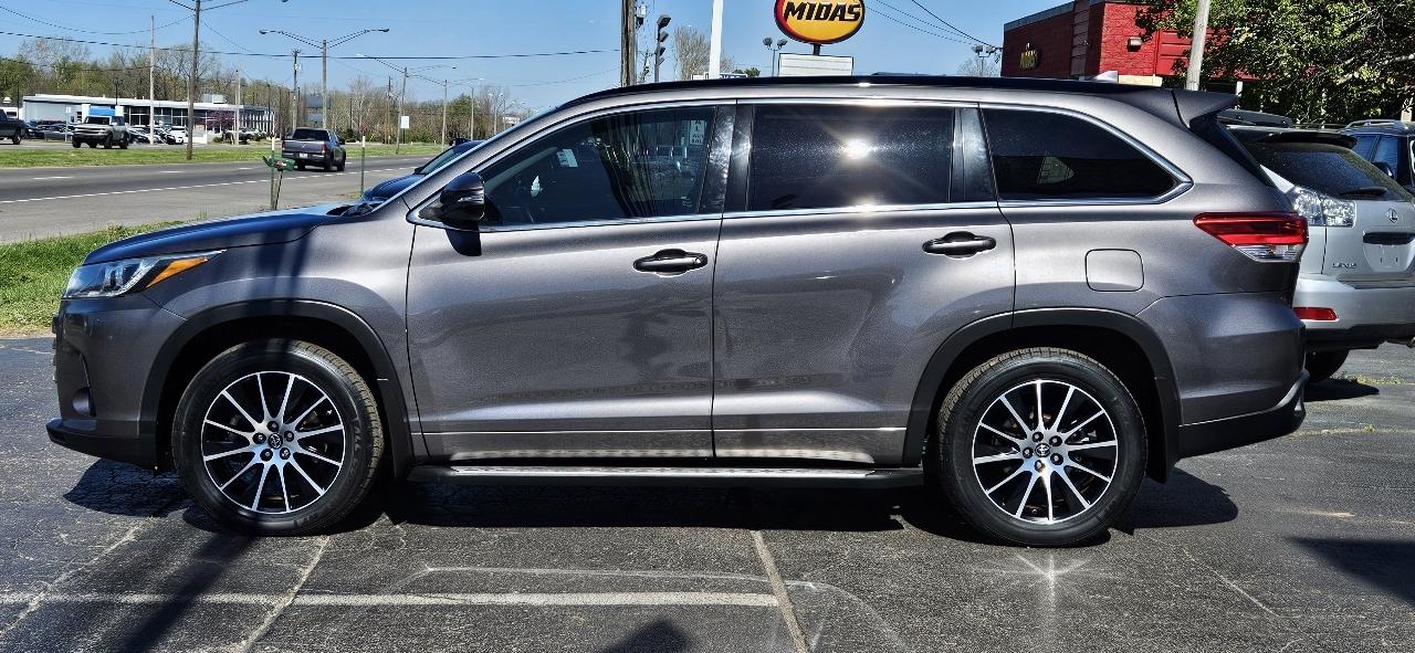 Toyota Highlander SE 4D SUV FWD 2018