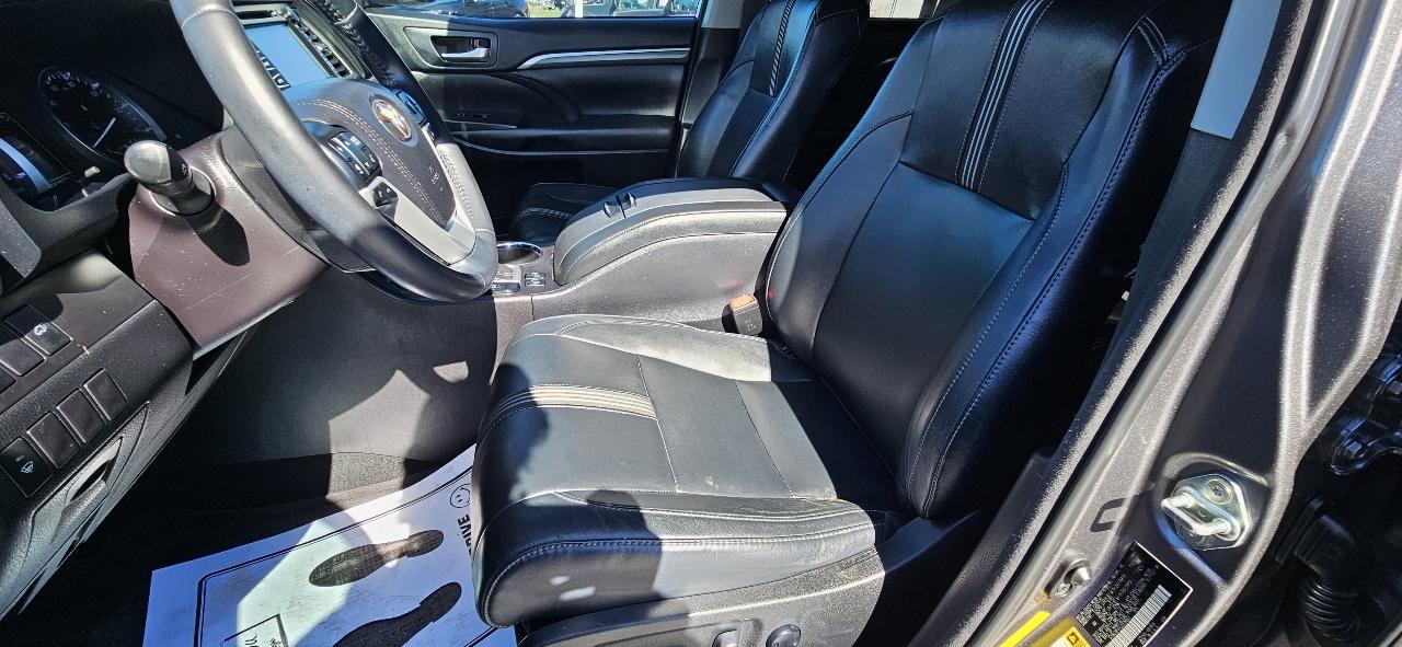 Toyota Highlander SE 4D SUV FWD 2018