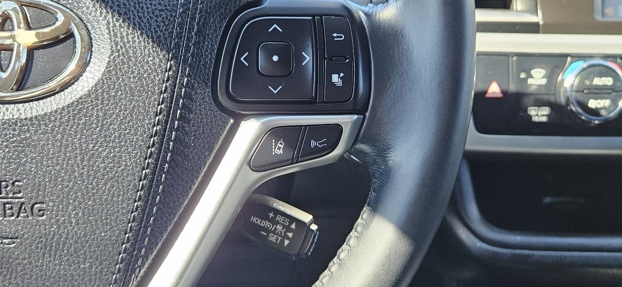 Toyota Highlander SE 4D SUV FWD 2018