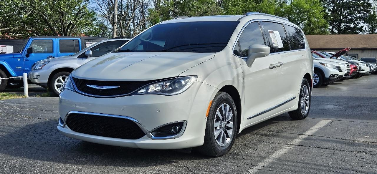 Chrysler Pacifica Touring L Plus FWD 2020