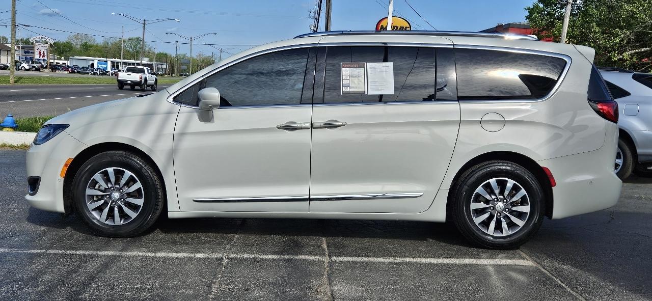 Chrysler Pacifica Touring L Plus FWD 2020
