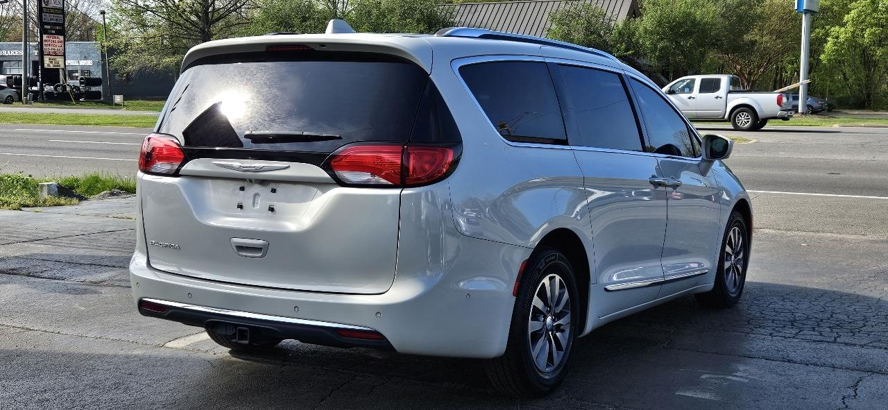Chrysler Pacifica Touring L Plus FWD 2020