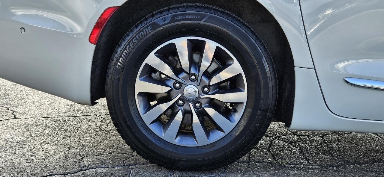 Chrysler Pacifica Touring L Plus FWD 2020