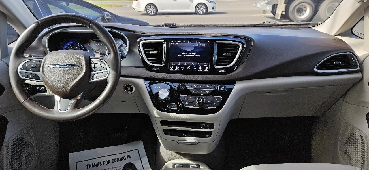 Chrysler Pacifica Touring L Plus FWD 2020