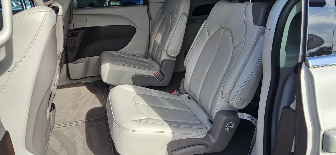 Chrysler Pacifica Touring L Plus FWD 2020