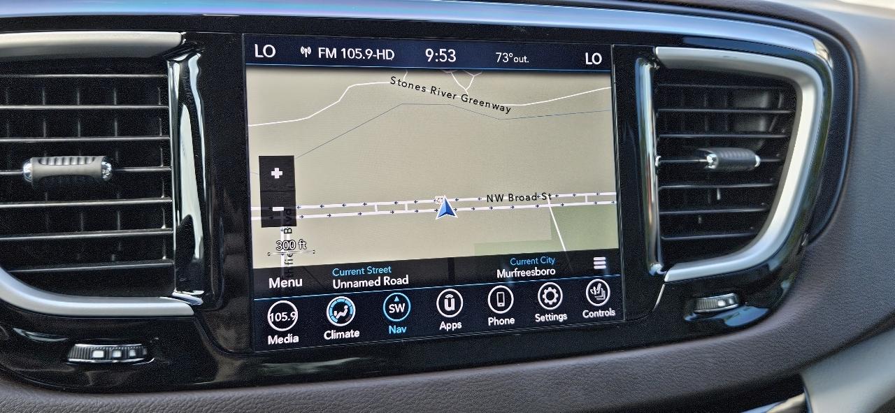 Chrysler Pacifica Touring L Plus FWD 2020