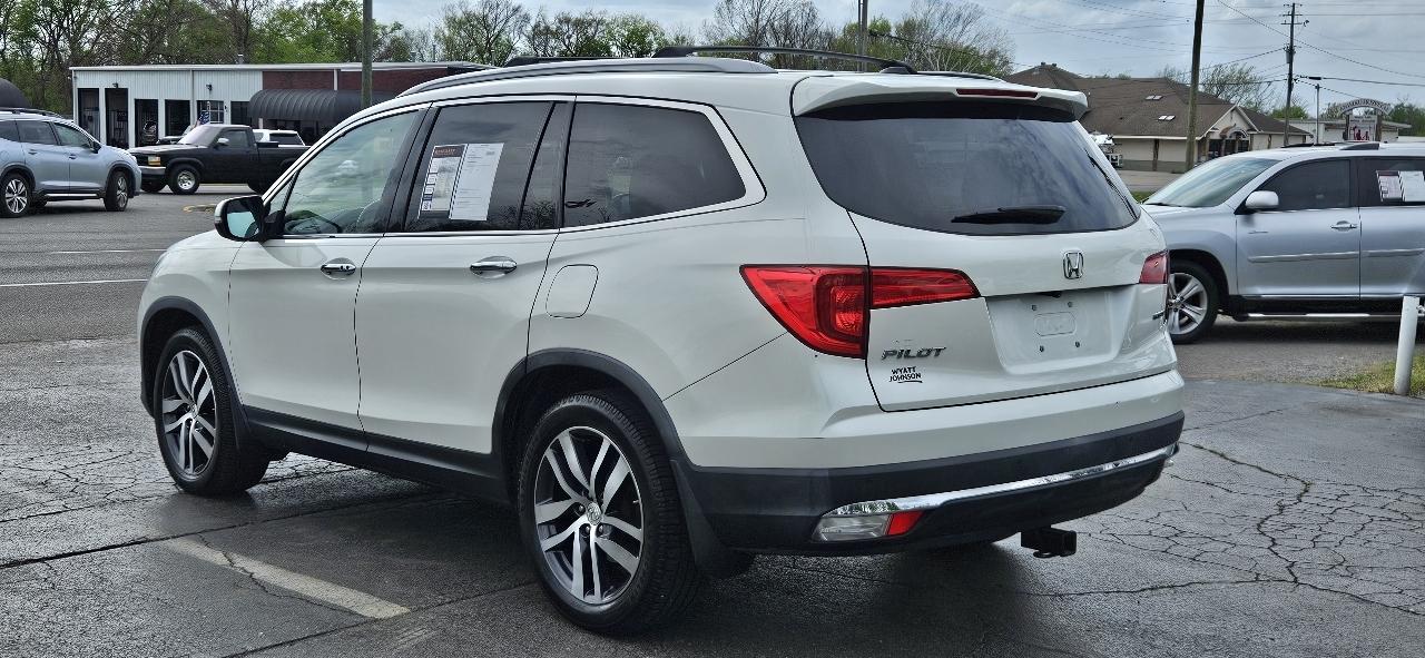 Honda Pilot 2WD 4dr Touring w/RES & Navi 2016