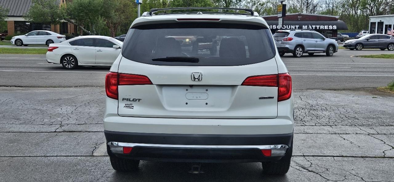 Honda Pilot 2WD 4dr Touring w/RES & Navi 2016