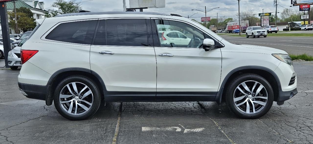 Honda Pilot 2WD 4dr Touring w/RES & Navi 2016