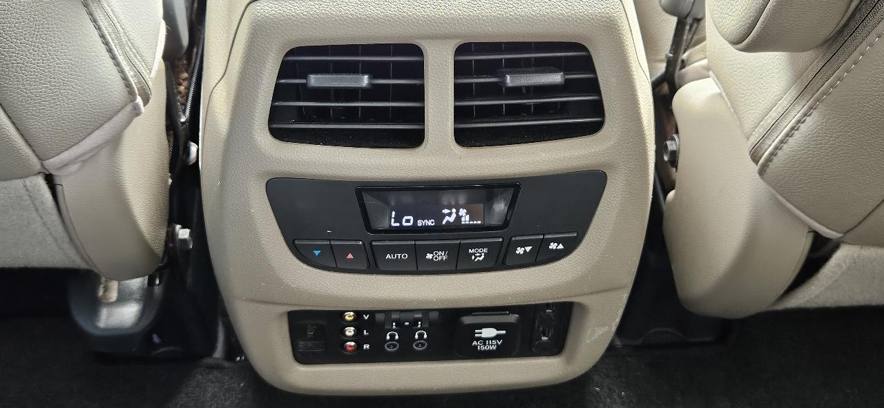 Honda Pilot 2WD 4dr Touring w/RES & Navi 2016