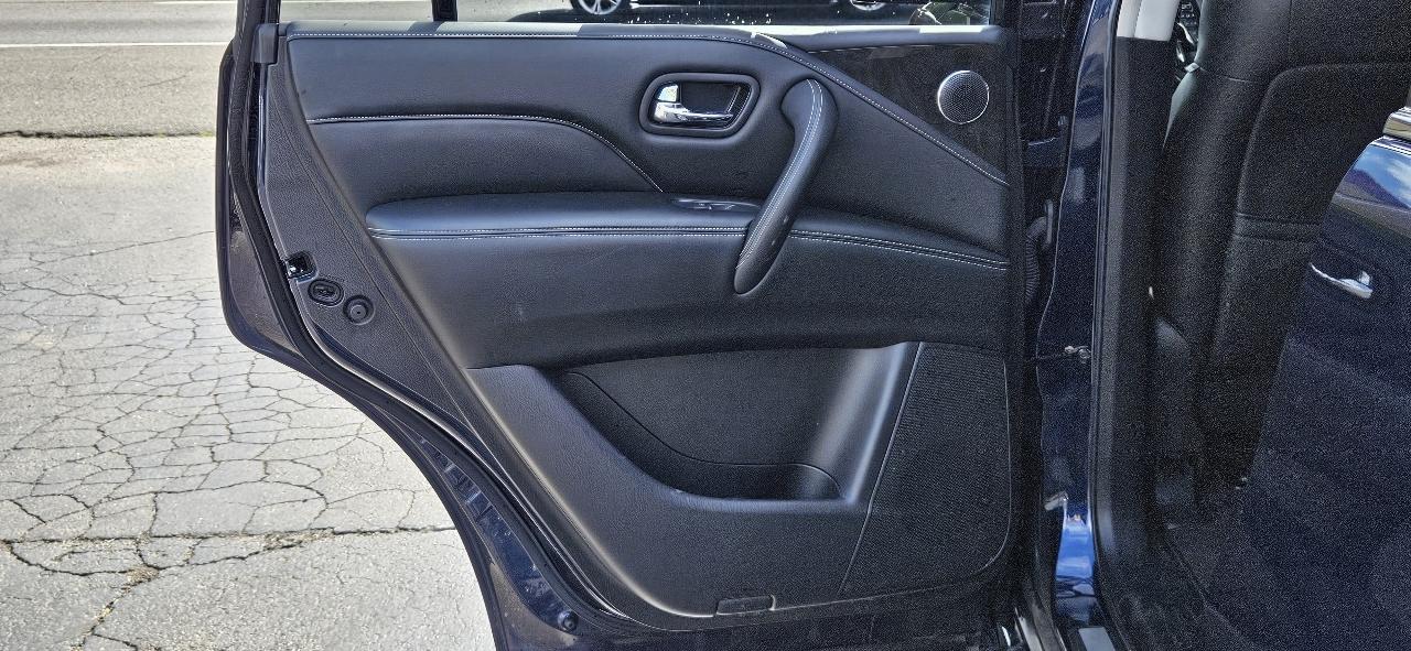 Infiniti QX80 LUXE AWD 2021