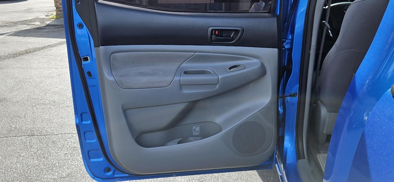 Toyota Tacoma 2WD Dbl LB V6 AT PreRunner (Natl) 2008