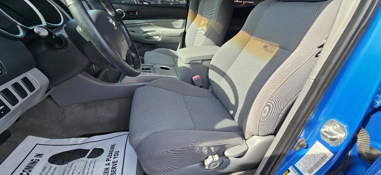 Toyota Tacoma 2WD Dbl LB V6 AT PreRunner (Natl) 2008