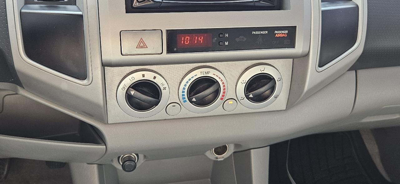 Toyota Tacoma 2WD Dbl LB V6 AT PreRunner (Natl) 2008