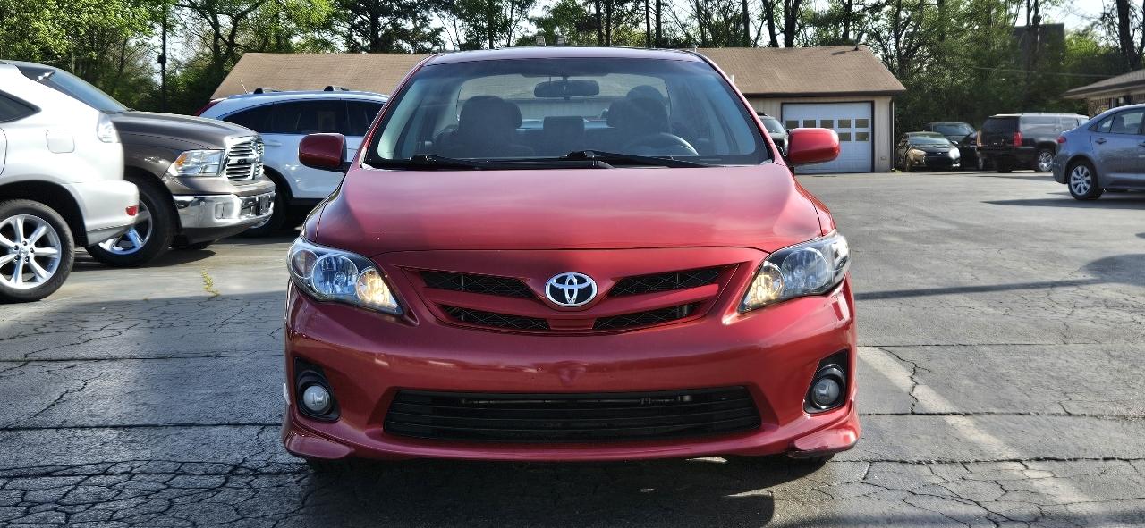 Toyota Corolla 4dr Sdn Auto S (Natl) 2011