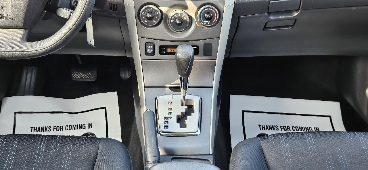 Toyota Corolla 4dr Sdn Auto S (Natl) 2011