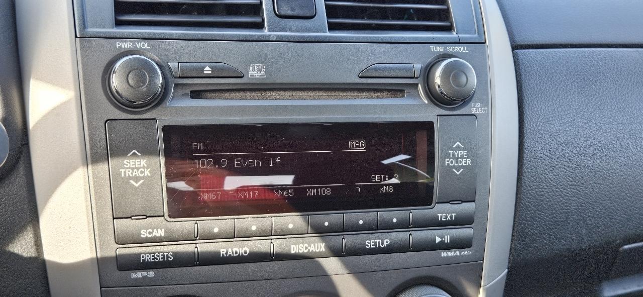 Toyota Corolla 4dr Sdn Auto S (Natl) 2011