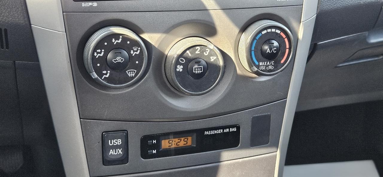 Toyota Corolla 4dr Sdn Auto S (Natl) 2011