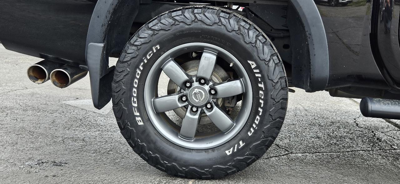 Nissan Titan 4WD Crew Cab SWB PRO-4X 2013