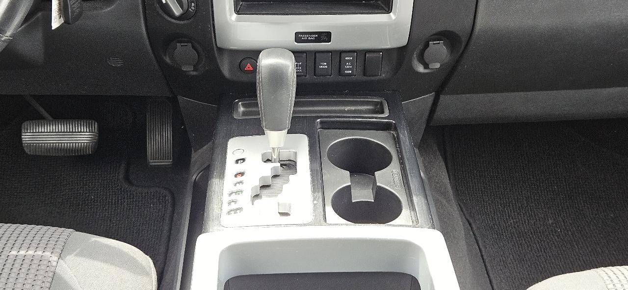 Nissan Titan 4WD Crew Cab SWB PRO-4X 2013