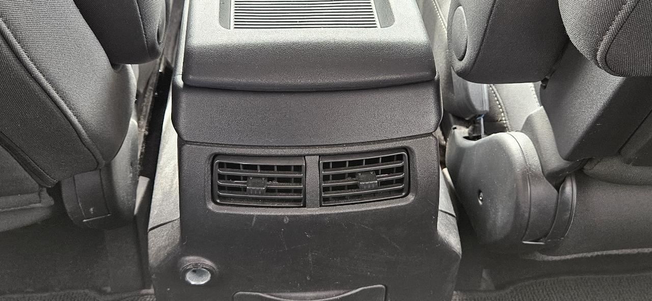 Nissan Titan 4WD Crew Cab SWB PRO-4X 2013