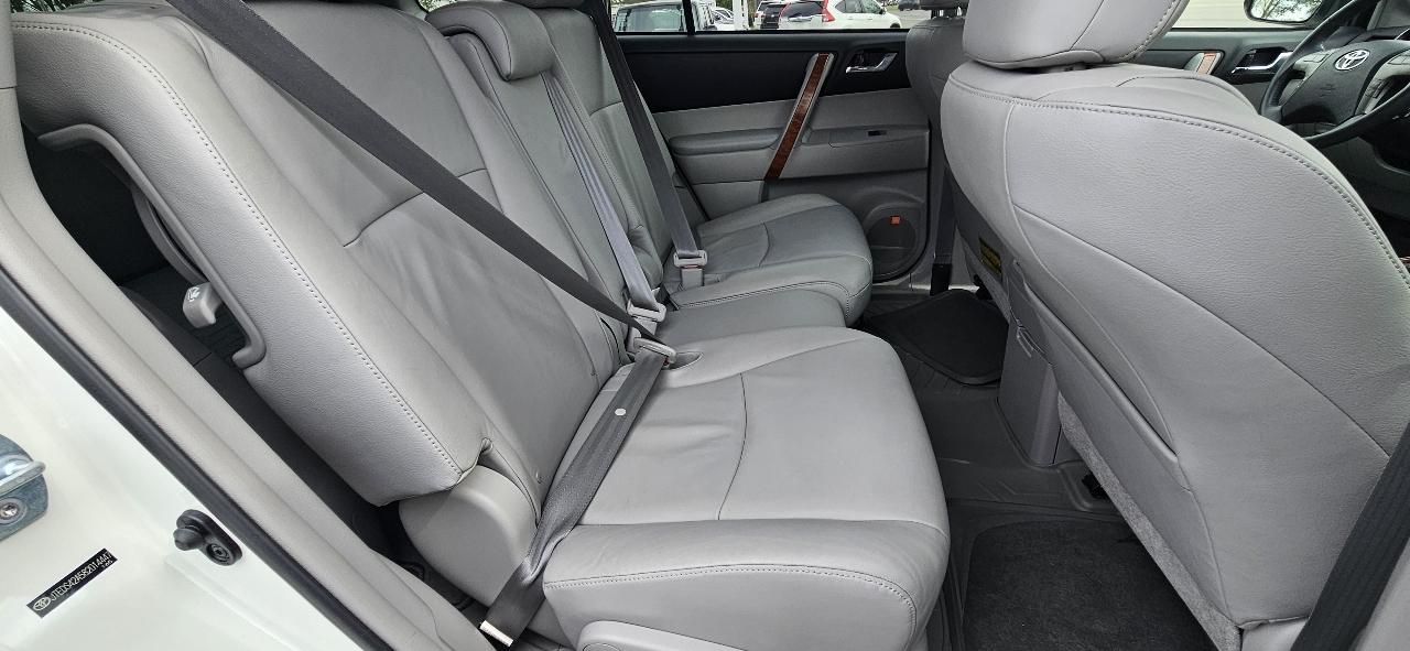 Toyota Highlander FWD 4dr Limited (Natl) 2008