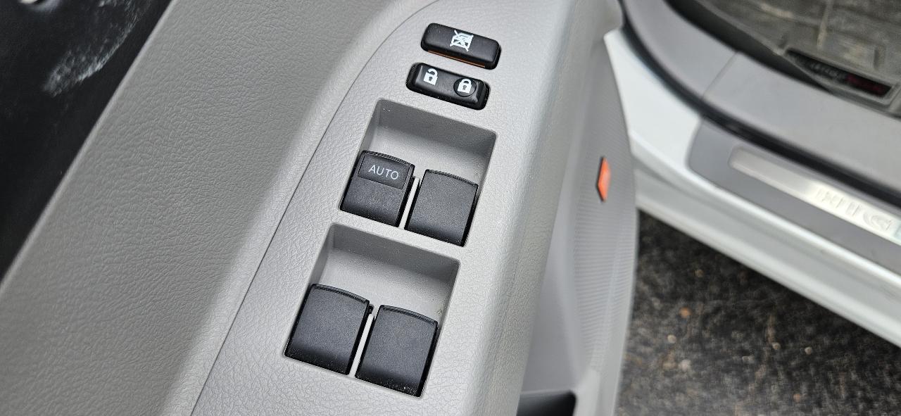 Toyota Highlander FWD 4dr Limited (Natl) 2008