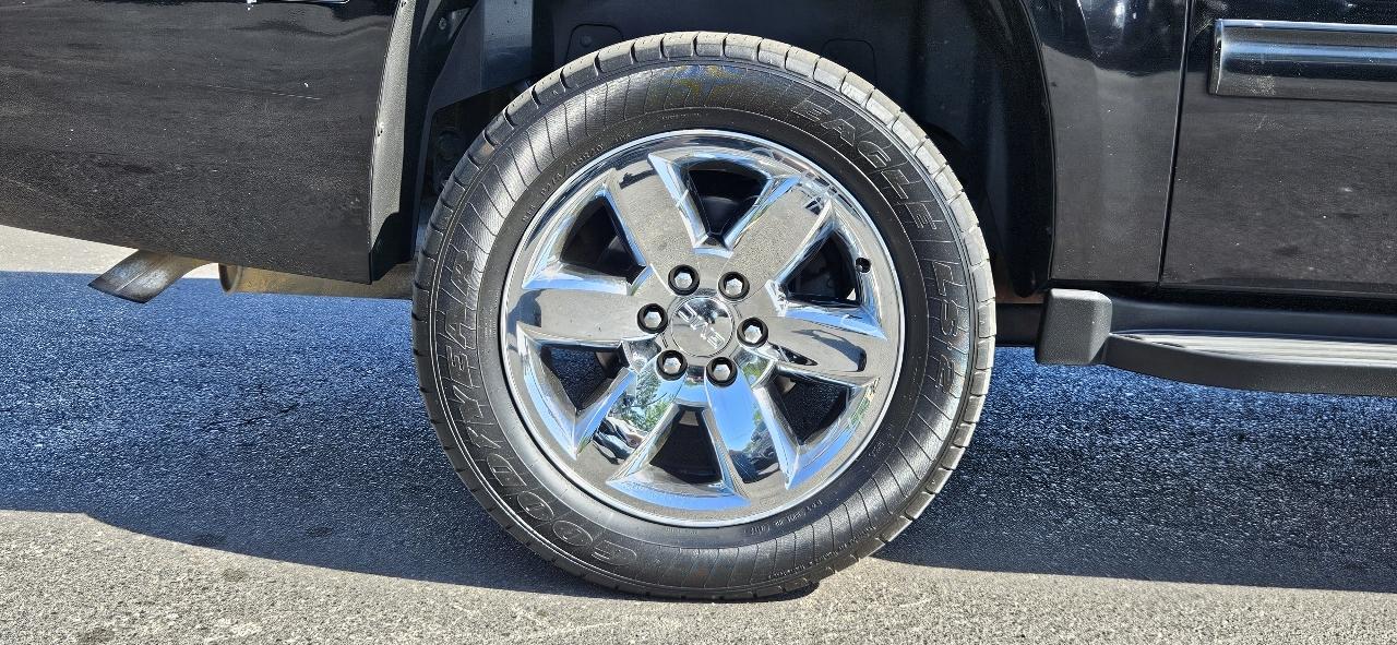 GMC Yukon XL 4WD 4dr 1500 SLT 2012