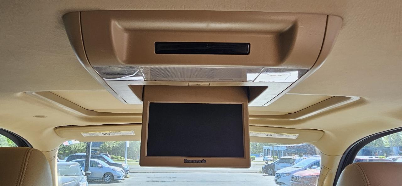 GMC Yukon XL 4WD 4dr 1500 SLT 2012