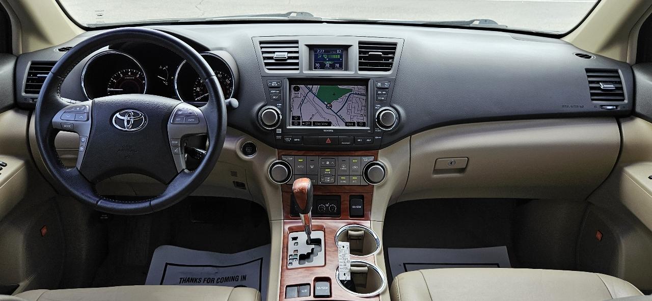 Toyota Highlander FWD 4dr V6 Limited (Natl) 2010