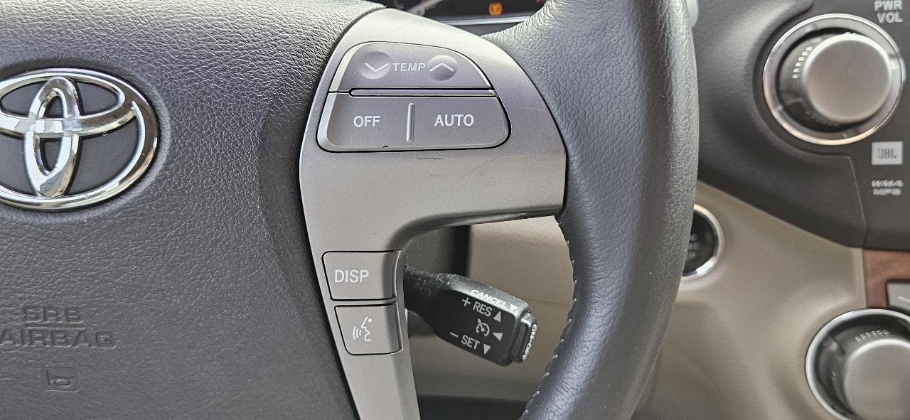 Toyota Highlander FWD 4dr V6 Limited (Natl) 2010