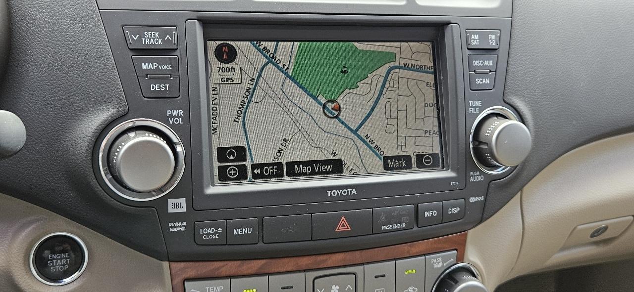 Toyota Highlander FWD 4dr V6 Limited (Natl) 2010