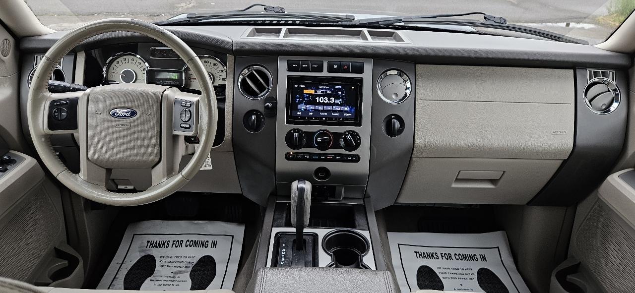 Ford Expedition 4WD 4dr XLT 2013