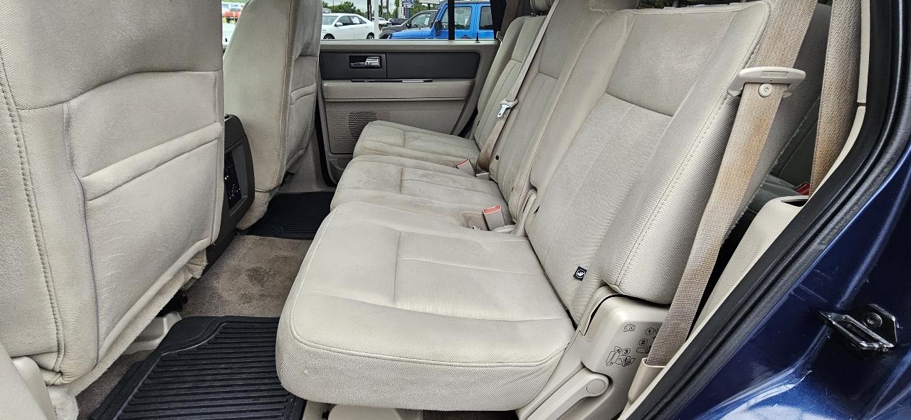 Ford Expedition 4WD 4dr XLT 2013
