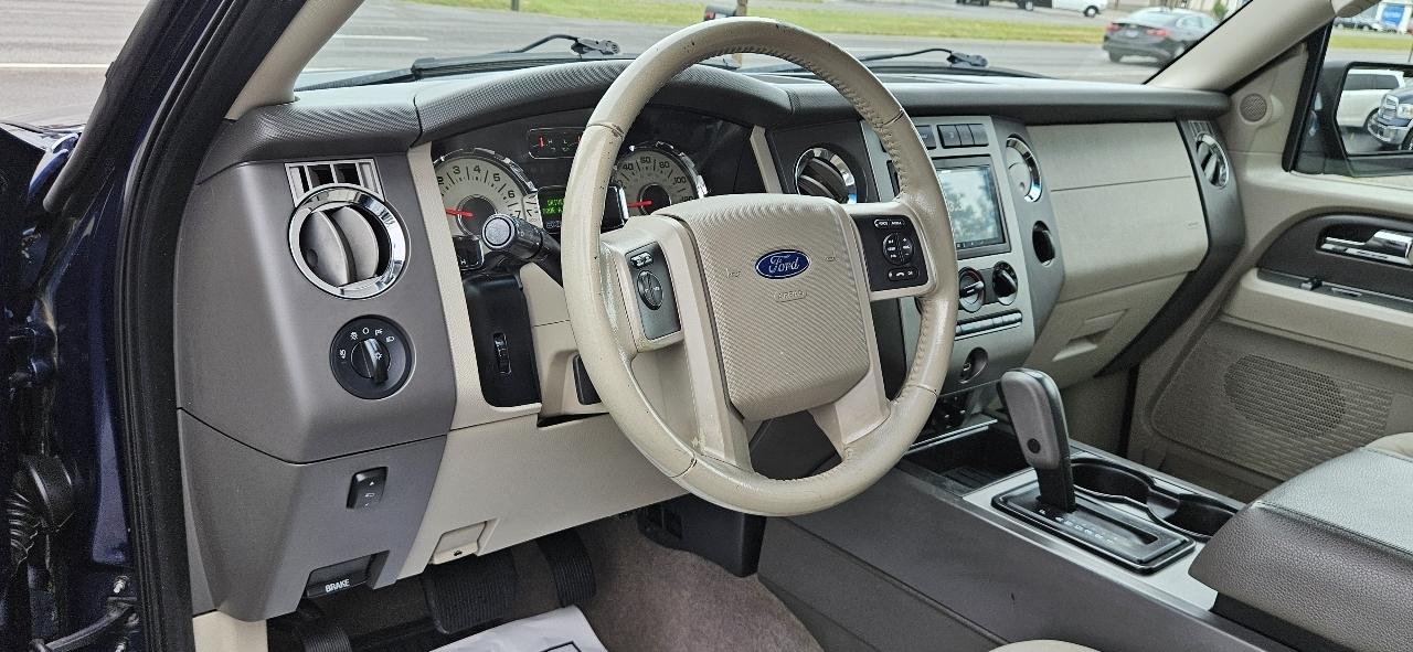 Ford Expedition 4WD 4dr XLT 2013
