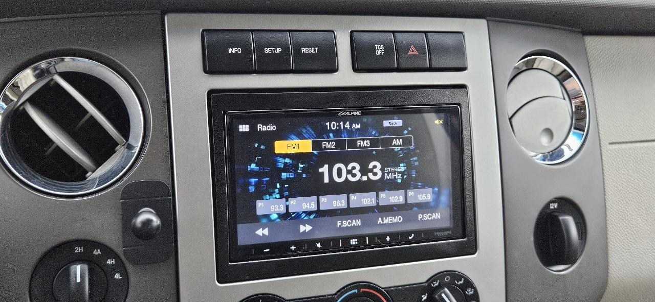 Ford Expedition 4WD 4dr XLT 2013