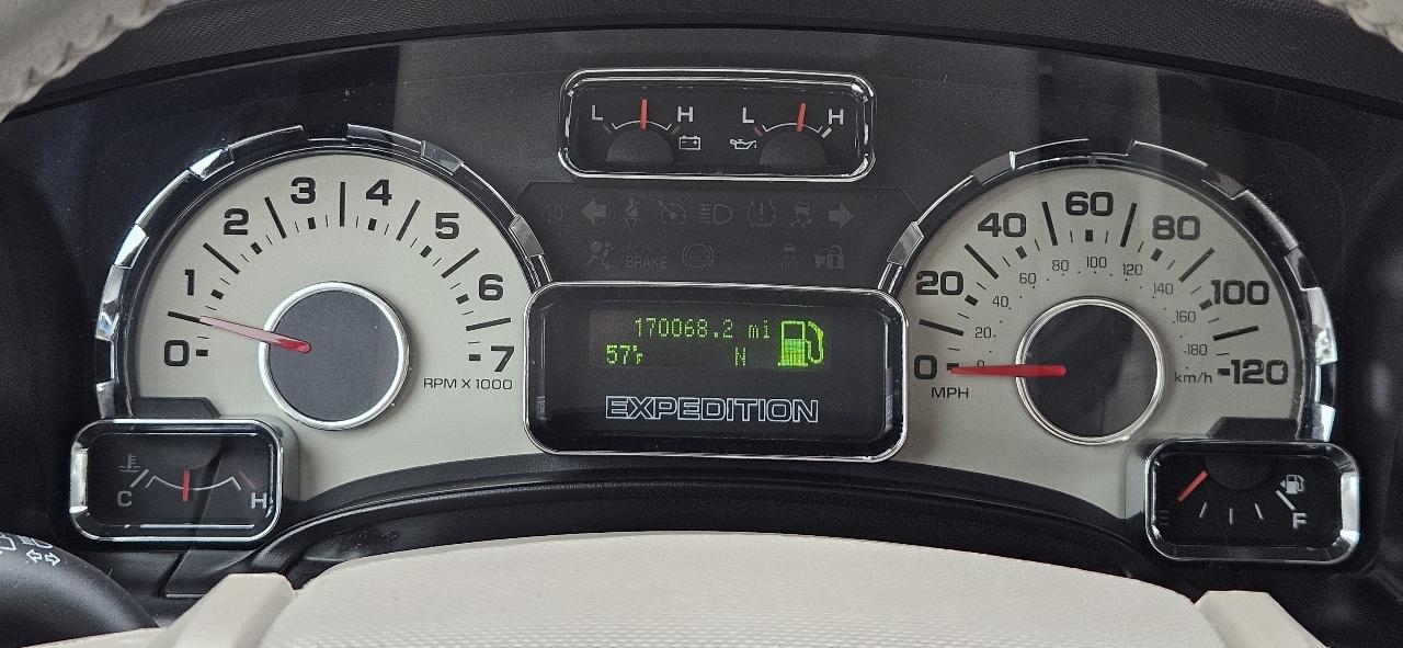 Ford Expedition 4WD 4dr XLT 2013