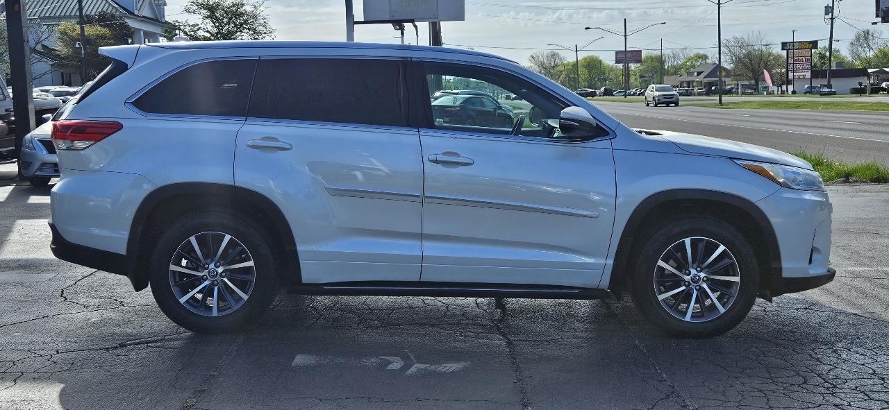 Toyota Highlander XLE V6 AWD (Natl) 2018