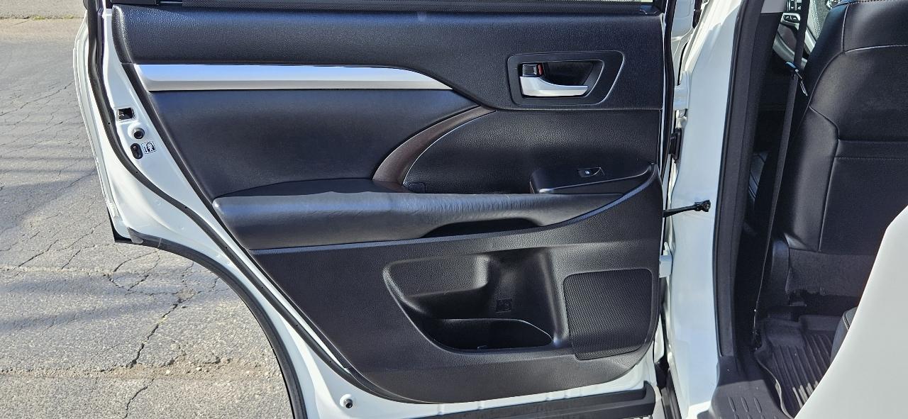 Toyota Highlander XLE V6 AWD (Natl) 2018