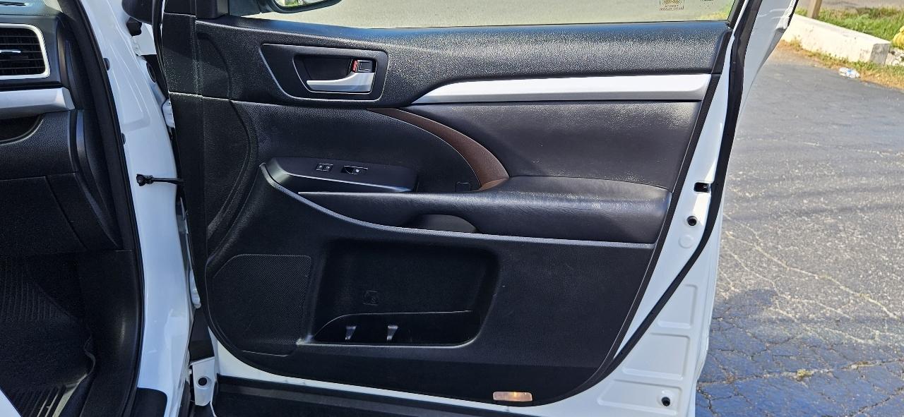 Toyota Highlander XLE V6 AWD (Natl) 2018