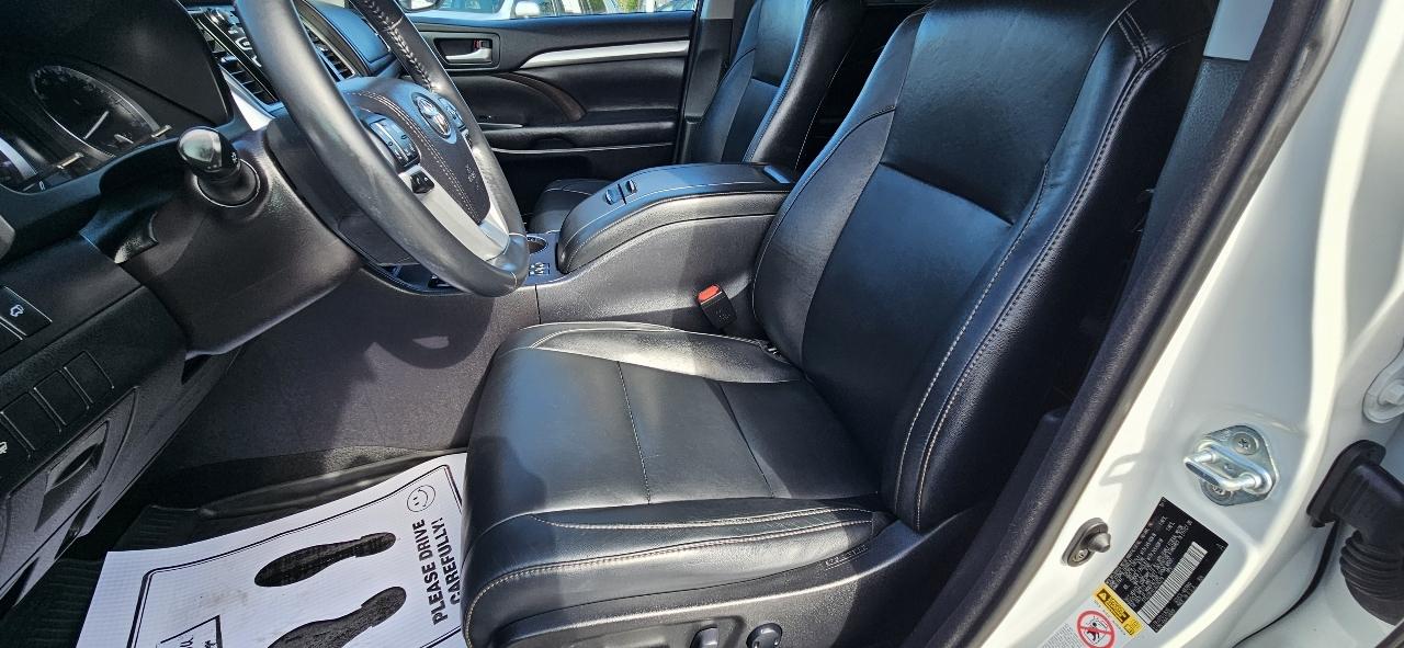 Toyota Highlander XLE V6 AWD (Natl) 2018